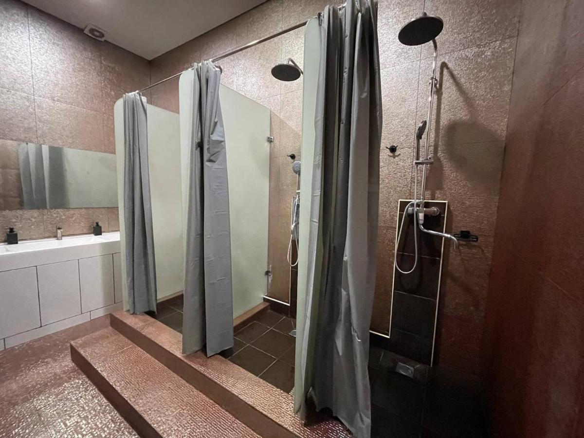 Flats Hostel Astana Luaran gambar