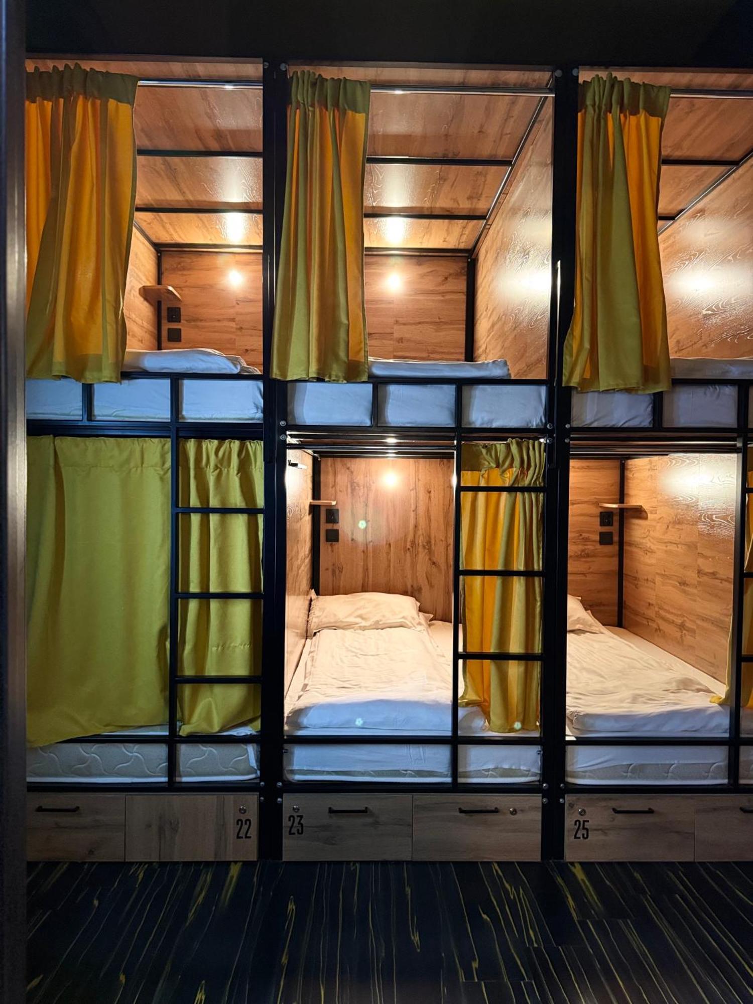 Flats Hostel Astana Luaran gambar